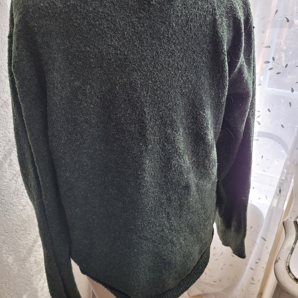 Sweater - Picture 2 of 3